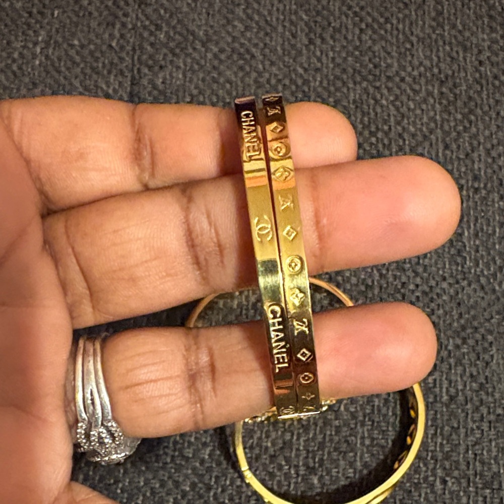 Fashion Bracelet Bundle - Picture 6 of 8